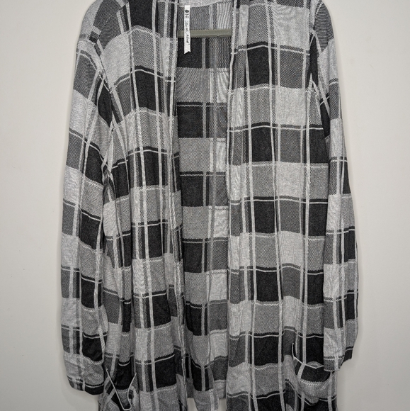 Leo & Nicole Plaid Open Front Cardigan Sweater Gray Black Women’s 2X (Fits 1X) - Picture 3 of 8